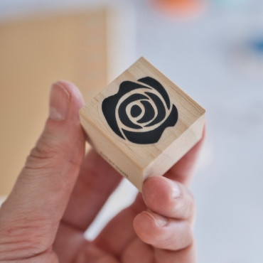 Sello rosa pequeño para álbumes scrapbooking y journaling, sello floral para etiquetas boda y detalles invitados