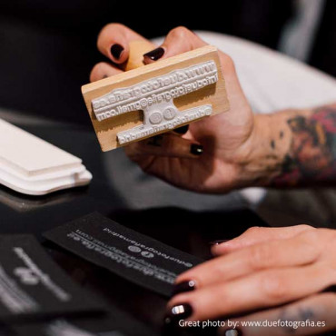 Create unique, personalized business cards by stamping your details on DIY cards by biterswit