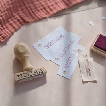 Sello con símbolos de lavado para etiquetas de ropa | Iconos de cuidado para tela, cartón y productos handmade