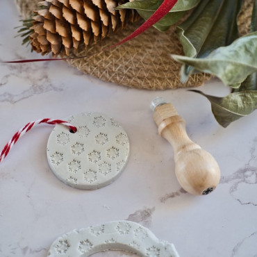 Sello de nieve para cerámica y arcilla | Manualidad de Navidad con niños | Adornos para árbol y mesa DIY