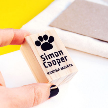 Clothing name stamp "Hakuna Matata"