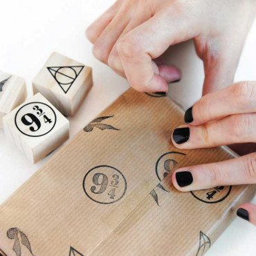 DIY wrapping paper for a magical celebration with rubber stamps