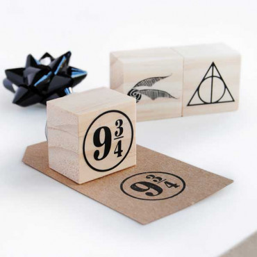Kids’ party decorations bursting with imagination, transforming the space into a realm of magic and fun.