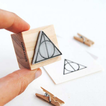 A beautiful display of magic-themed stamps, ready to inspire your next crafting project and ignite creativity.