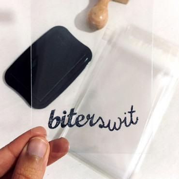 Black StazOn ink pad non-porous surfaces (glass, plastic...)