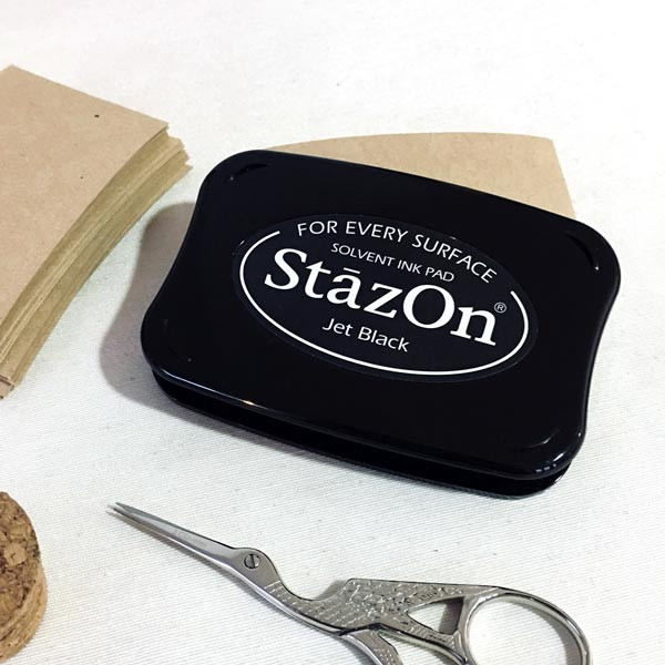 Black StazOn ink pad non-porous surfaces (glass, plastic...)