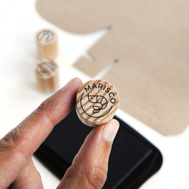 Mini meal choice stamps for wedding menu place cards in Spanish