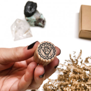 stamp Throat Chakra Stamp - Vishuddha classic design.