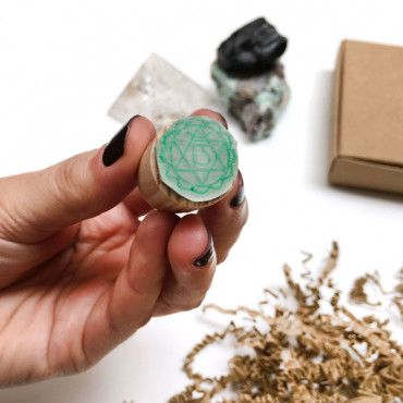stamp Heart Chakra Stamp - Anahata with a Classic design. marking energy-healing journals