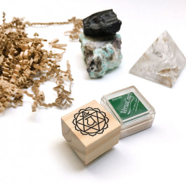 stamp Heart Chakra Stamp - Anahata with a Classic design. Yoga teacher, Reiki practitioner, or a scrapbooking enthusiast