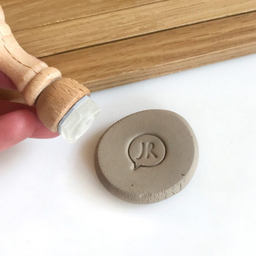 Medida sello cerámica: 1,5 cm