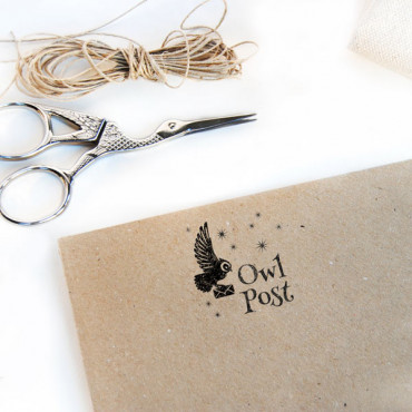 sello Owl Post para correspondencia entre amigas
