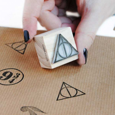 rubber stamp set with 11 Magical and Wizarding stamps for themed parties.