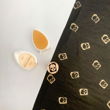 Cute Skull rubber stamp for Pirate themed parties and birthdays