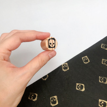 Cute Skull rubber stamp for Pirate themed parties and birthdays