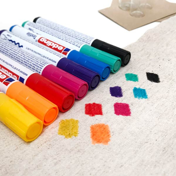 Edding textile marker. Color to choose at the dropdown menu.
