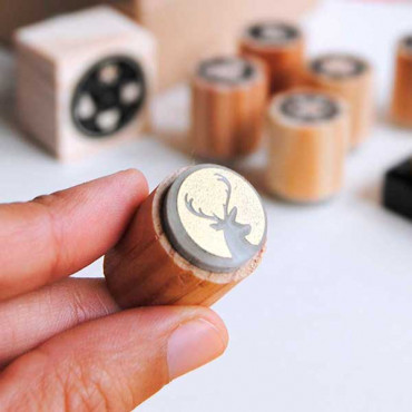 Mini rubber stamp Reindeer icon with golden ink