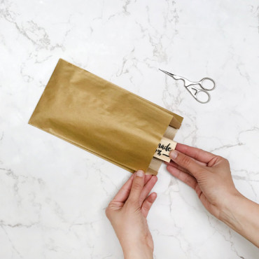 Pack of 25 Gold Laid Envelopes with Gusset – 12x24 cm / 4.7x9.4 inches