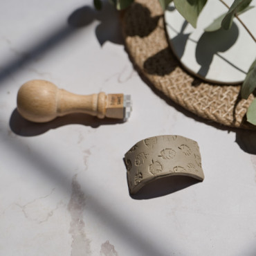 Simple monstera Leaf texture stamp for clay and soap