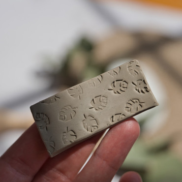 Simple monstera Leaf texture stamp for clay and soap
