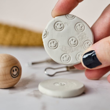 small smiley face for polymer clay and soaps by biterswit