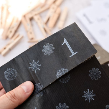 sobres negros para calendario adviento tocs textile crafts and biterswit