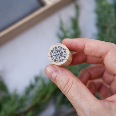 mini rubber stamp snowflake modern style by biterswit with tocs textile crafts