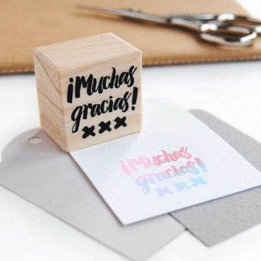 Rubber stamp Muchas Gracias in Spanish for DIY thank you cards