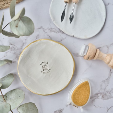 how to make a ceramic ring plate as a wedding favor gift by sira lobo for biterswit