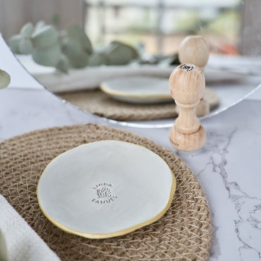 custom clay stamp for wedding favors by sira lobo for biterswit