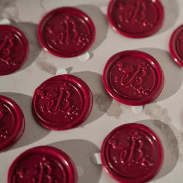 Balthazar’s official seal, perfect for adding elegance to gifts and postcards.