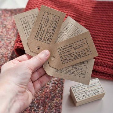 customizable product label for hand knitted and crochetted products by biterswit