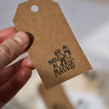 Rubber stamp made in Madrid with chulapos illustration by Sira Lobo for biterswit