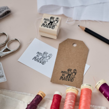 Rubber stamp made in Madrid for artisans by Sira Lobo for biterswit