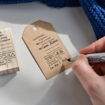 Rubber stamp Hand-knitted label Vertical in different languages by biterswit