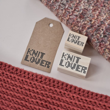 sello knit lover en dos medidas para prendas hechas a mano by biterswit