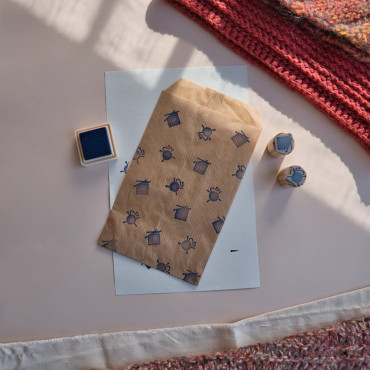 sellos para decorar una bolsa de productos tejidos a mano by biterswit