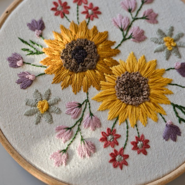 Embroidery kit for sunflower garden design