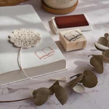 Simple and elegant library stamp to mark your book collection.