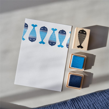 Create fun summer-themed crafts with this simple fish stamp, ideal for DIY projects, scrapbooking, and custom cards. Create fun summer-themed crafts with this simple fish stamp, ideal for DIY projects, scrapbooking, and custom cards.