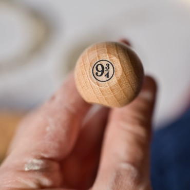 Add a magical touch to your ceramics or soap projects with the Platform 9 texture stamp. Works with polymer clay
