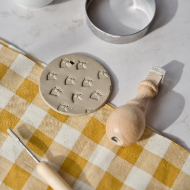 Badger Silhouette Pottery Stamp – DIY Magic-Themed Creations