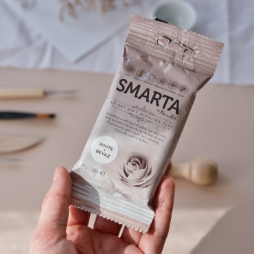 What surprised us the first time we tried Smarta modeling clay was how durable it is once it dries.