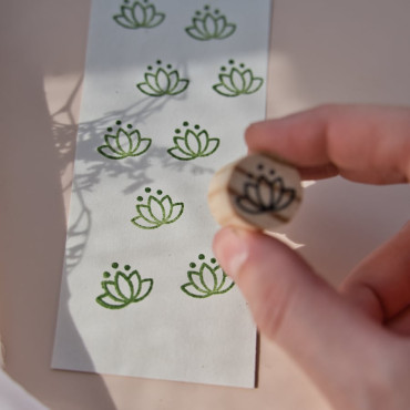 Lotus Flower Stamp with Three Dots – Ideal for Scrapbooking and Spiritual Crafting