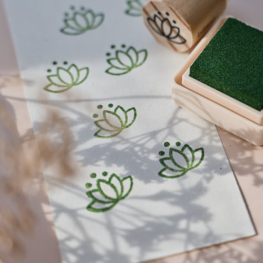 VersaCraft Pine mini ink pad for paper, fabric and wood