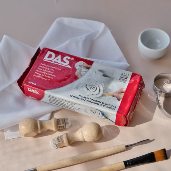 DAS Air-Drying White Modeling Paste for Crafting and Stamping
