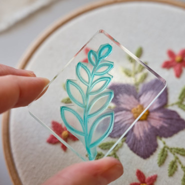 Leafy Branch Embroidery Stamp for Botanical Patterns and Wreath Designs