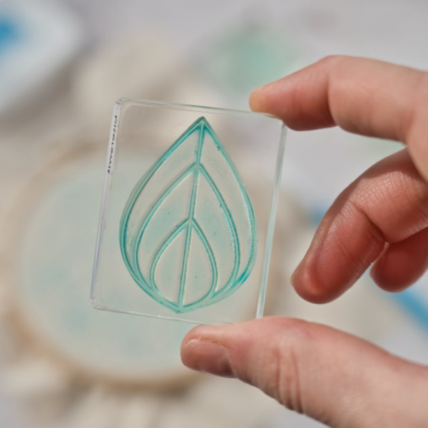 Multi-Size "Leaf" Stamp for Embroidery Patterns – Create Botanical Designs with 3 Leaf Sizes for Your Floral Projects