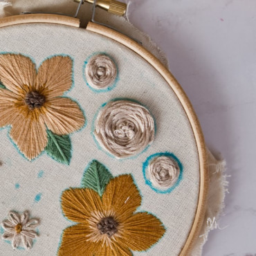 Spider Web Rose Stamp - 5 Section Circle for Embroidery Patterns and Floral Designs