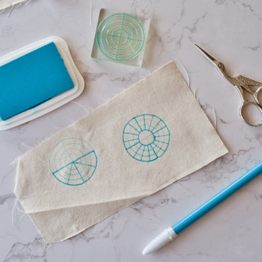Fabric Embroidery Pattern Stamp - 4-Section Circle for Easy DIY Stitching Projects